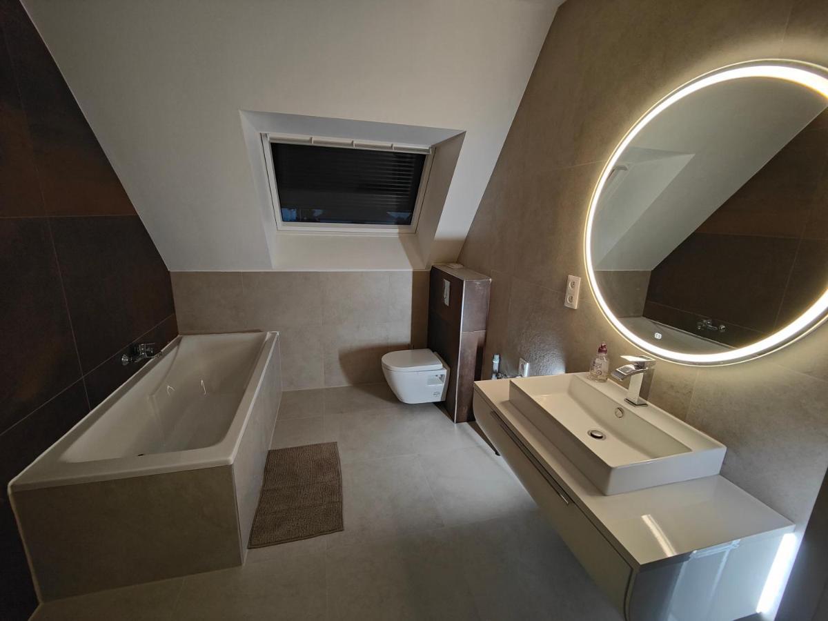 48m², Strasbourg Centre A 15 Min En Train Fegersheim